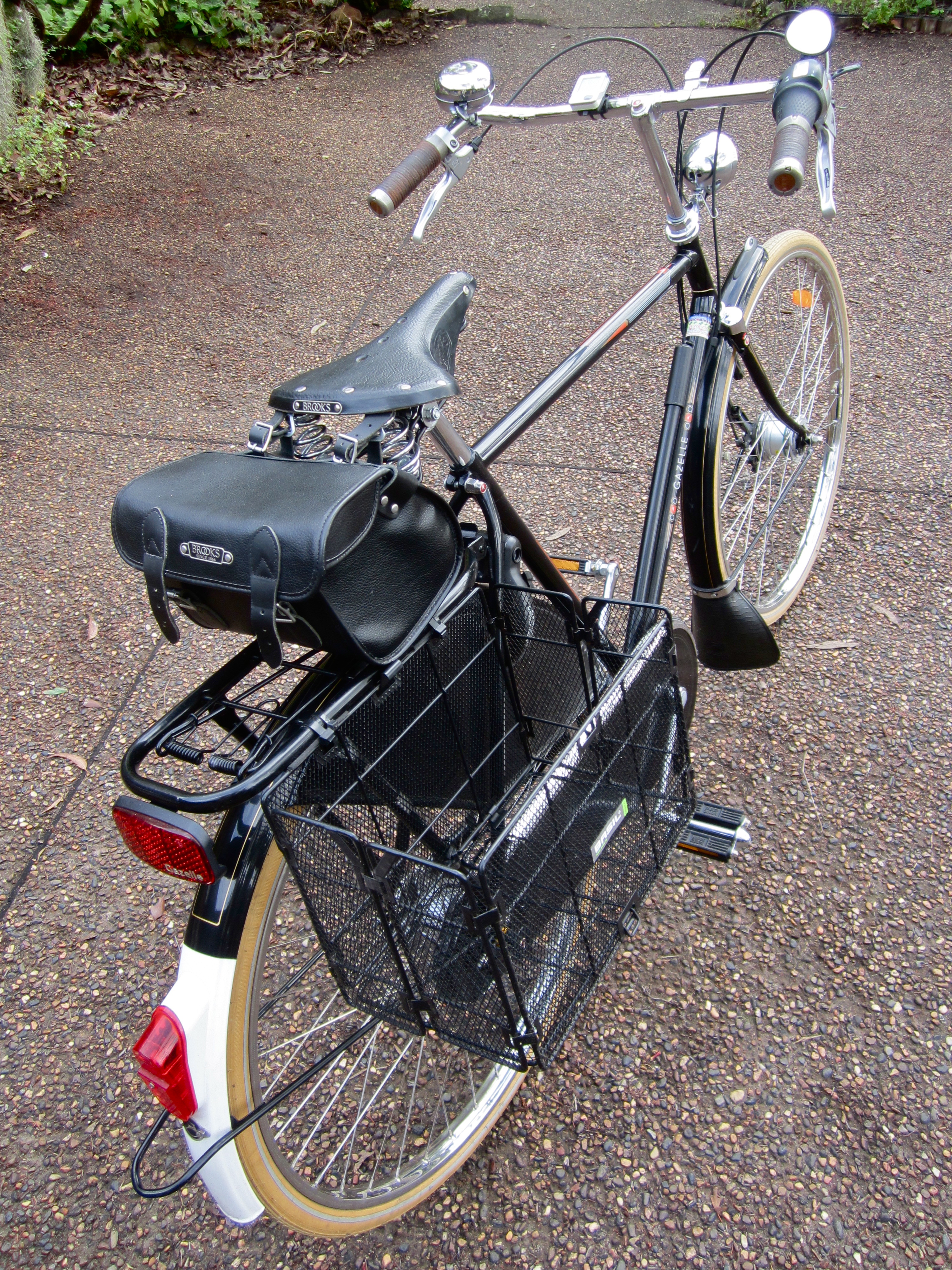 gazelle bike basket